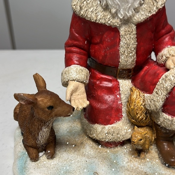 Resin Santa with bag of toys , and reindeer’s - Picture 4 of 7